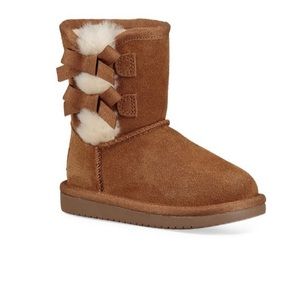 Ugg girls boots